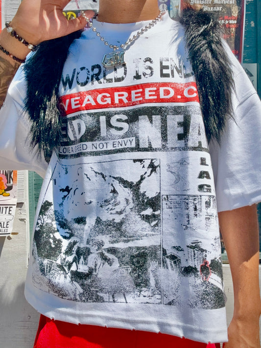 "END" Tee